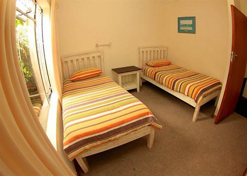 Jeffreys Bay Backpackers Hostel Bagian luar foto